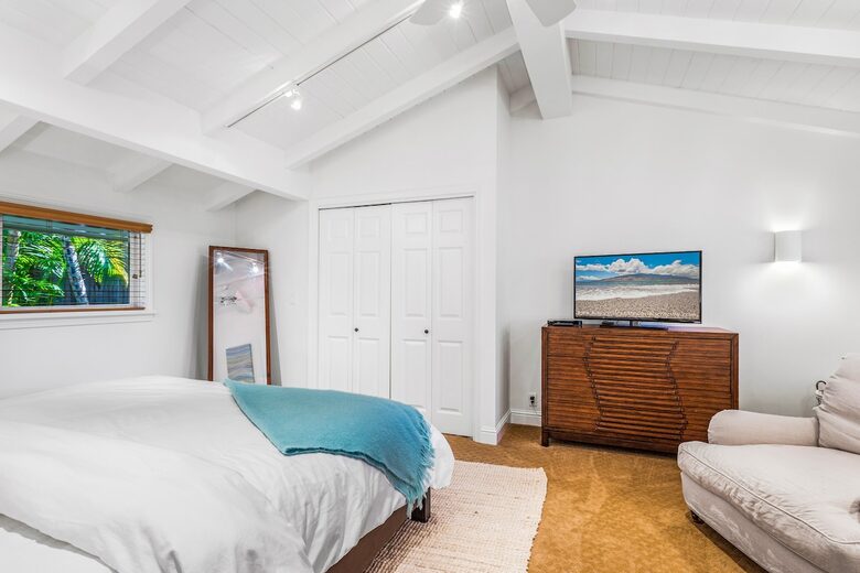 Rock Legend’s Maui Escape - Lahaina, Hawaii