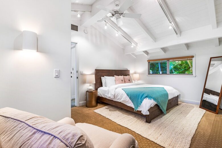 Rock Legend’s Maui Escape - Lahaina, Hawaii