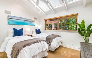 Rock Legend’s Maui Escape - Lahaina, Hawaii