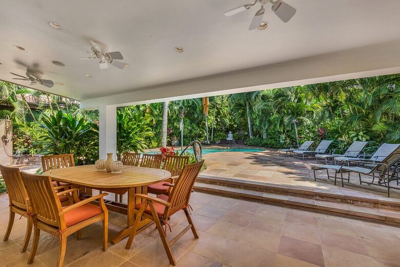 Rock Legend’s Maui Escape - Lahaina, Hawaii