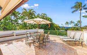 Rock Legend’s Maui Escape - Lahaina, Hawaii