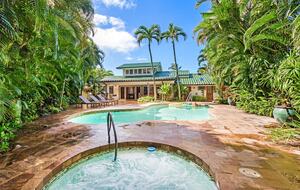 Rock Legend’s Maui Escape - Lahaina, Hawaii