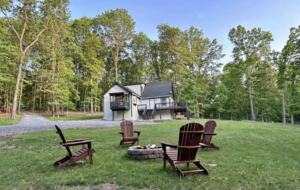Cozy Chalet Near Berkeley Springs & Harpers Ferry - Gerrardstown, West Virginia