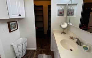 Charming Coastal Getaway with Private Outdoor Spaces - Baywood-Los Osos, California