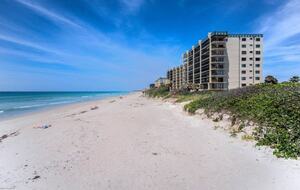 Luxury Beachside Retreat - Satellite Beach, Florida