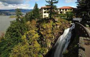 Columbia Cliff Villas - 2 Bedroom Pinnacle Suite - Hood River, Oregon