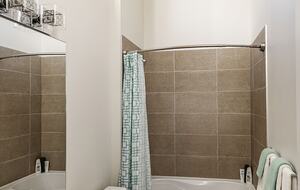 Tranquil Modern Retreat in the Sea-to-Sky Corridor - Squamish, Canada