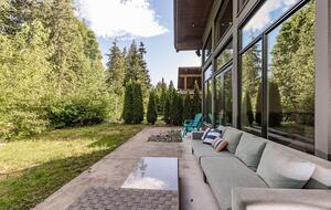 Tranquil Modern Retreat in the Sea-to-Sky Corridor - Squamish, Canada