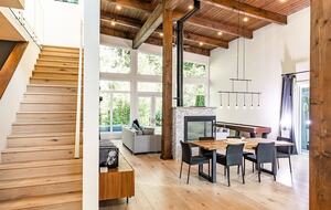 Tranquil Modern Retreat in the Sea-to-Sky Corridor - Squamish, Canada