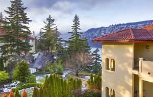 Columbia Cliff Villas - 2 Bedroom Pinnacle Suite - Hood River, Oregon