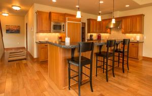 Columbia Cliff Villas - 2 Bedroom Pinnacle Suite - Hood River, Oregon