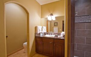 Columbia Cliff Villas - 2 Bedroom Pinnacle Suite - Hood River, Oregon