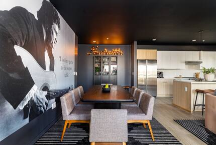 Pet Friendly | Skyline Views | Broadway | Pool - Nashville, Tennessee