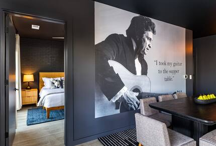 Pet Friendly | Skyline Views | Broadway | Pool - Nashville, Tennessee