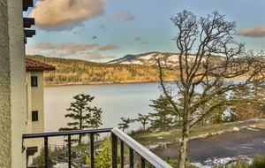 Columbia Cliff Villas - 2 Bedroom Pinnacle Suite - Hood River, Oregon