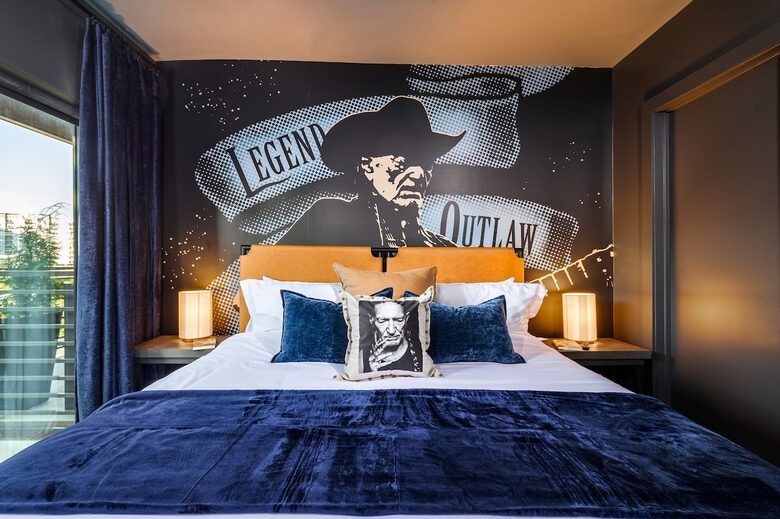 Pet Friendly | Skyline Views | Broadway | Pool - Nashville, Tennessee