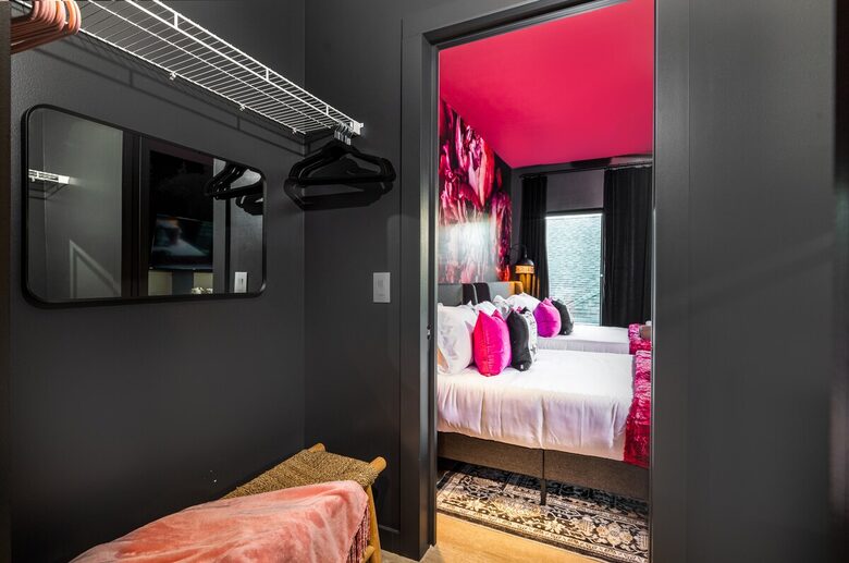 Pet Friendly | Skyline Views | Broadway | Pool - Nashville, Tennessee