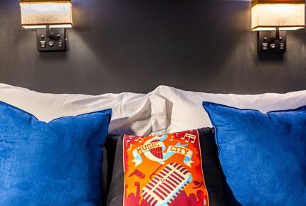 Pet Friendly | Skyline Views | Broadway | Pool - Nashville, Tennessee