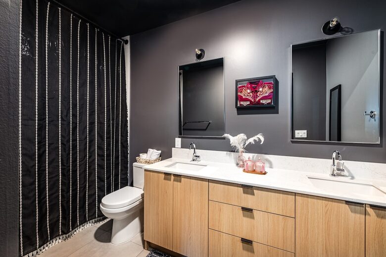 Pet Friendly | Skyline Views | Broadway | Pool - Nashville, Tennessee