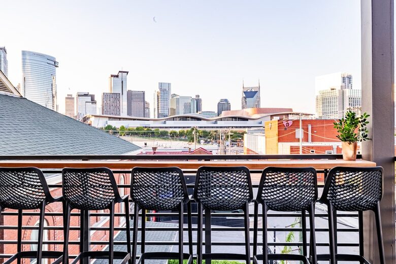 Pet Friendly | Skyline Views | Broadway | Pool - Nashville, Tennessee