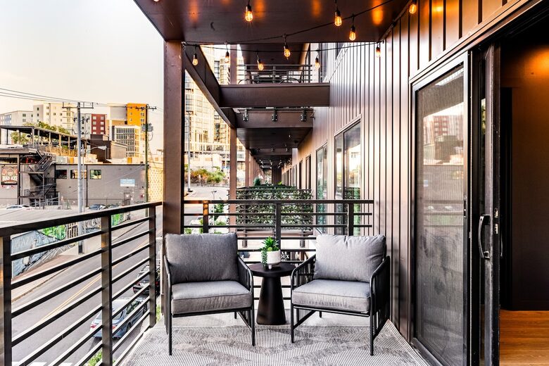 Pet Friendly | Skyline Views | Broadway | Pool - Nashville, Tennessee