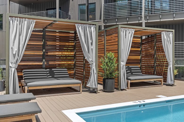 Pet Friendly | Skyline Views | Broadway | Pool - Nashville, Tennessee