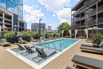 Pet Friendly | Skyline Views | Broadway | Pool - Nashville, Tennessee