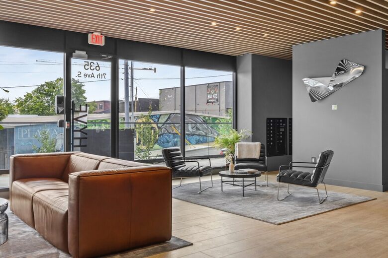 Pet Friendly | Skyline Views | Broadway | Pool - Nashville, Tennessee