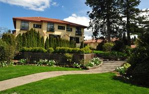 Columbia Cliff Villas - 2 Bedroom Pinnacle Suite - Hood River, Oregon