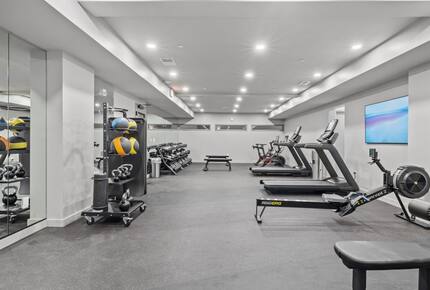 Pet Friendly | Skyline Views | Broadway | Pool - Nashville, Tennessee