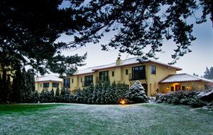 Columbia Cliff Villas - 2 Bedroom Pinnacle Suite - Hood River, Oregon