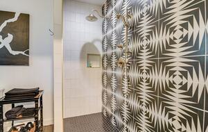 The Ella Norah | A Bespoke Luxury Retreat, Pool Spa - Smithville, Texas