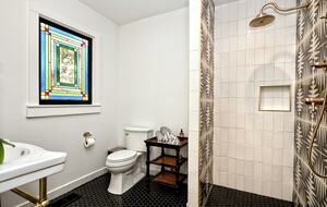 The Ella Norah | A Bespoke Luxury Retreat, Pool Spa - Smithville, Texas