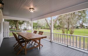 The Ella Norah | A Bespoke Luxury Retreat, Pool Spa - Smithville, Texas