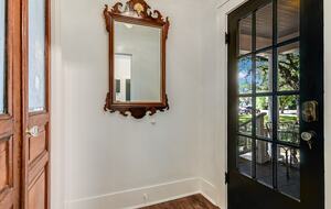 The Ella Norah | A Bespoke Luxury Retreat, Pool Spa - Smithville, Texas