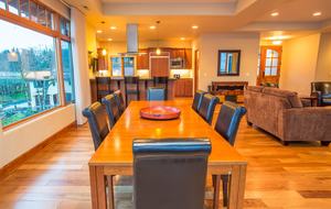 Columbia Cliff Villas - Penthouse Suite - Hood River, Oregon