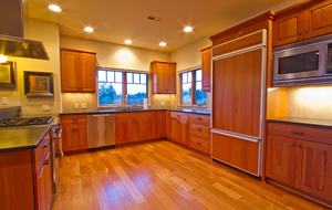 Columbia Cliff Villas - Penthouse Suite - Hood River, Oregon