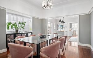 Stunning and Modern House with Amazing City Views - Brisbane, Australia