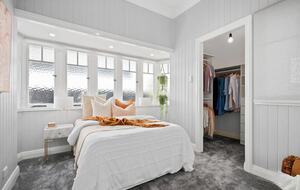 Stunning and Modern House with Amazing City Views - Brisbane, Australia