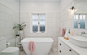 Stunning and Modern House with Amazing City Views - Brisbane, Australia