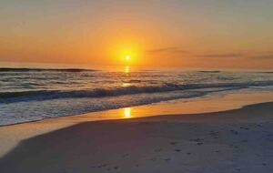 Resort Style Luxury Apartment - Panama City Beach, Florida