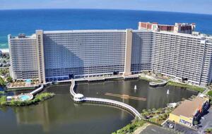 Resort Style Luxury Apartment - Panama City Beach, Florida