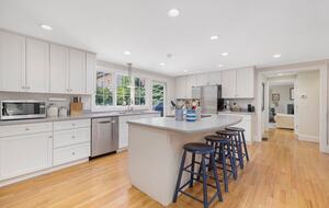 Charming Jamestown Home (across the bay from Newport) - Jamestown, Rhode Island