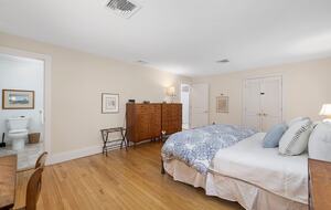 Charming Jamestown Home (across the bay from Newport) - Jamestown, Rhode Island