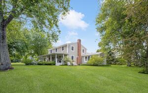 Charming Jamestown Home (across the bay from Newport) - Jamestown, Rhode Island