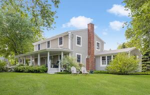 Charming Jamestown Home (across the bay from Newport) - Jamestown, Rhode Island