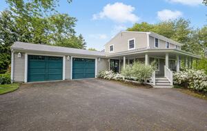 Charming Jamestown Home (across the bay from Newport) - Jamestown, Rhode Island