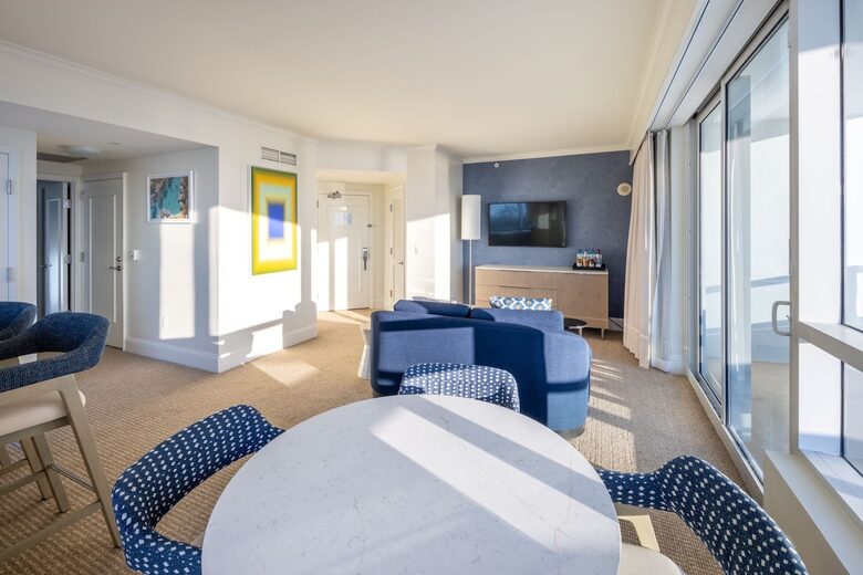 Ocean-View Tresor Tower Suite at Fontainebleau - Miami Beach, Florida