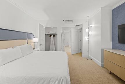 Ocean-View Tresor Tower Suite at Fontainebleau - Miami Beach, Florida