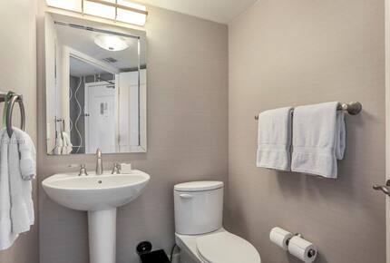 Ocean-View Tresor Tower Suite at Fontainebleau - Miami Beach, Florida